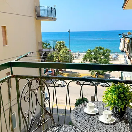 Stanze Sul Mare And Bed & Breakfast