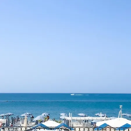 Stanze Sul Mare And Bed & Breakfast *