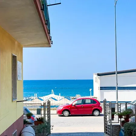 Stanze Sul Mare And Frühstückspension 3*
